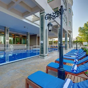 Sahara & 5* Sharjah
